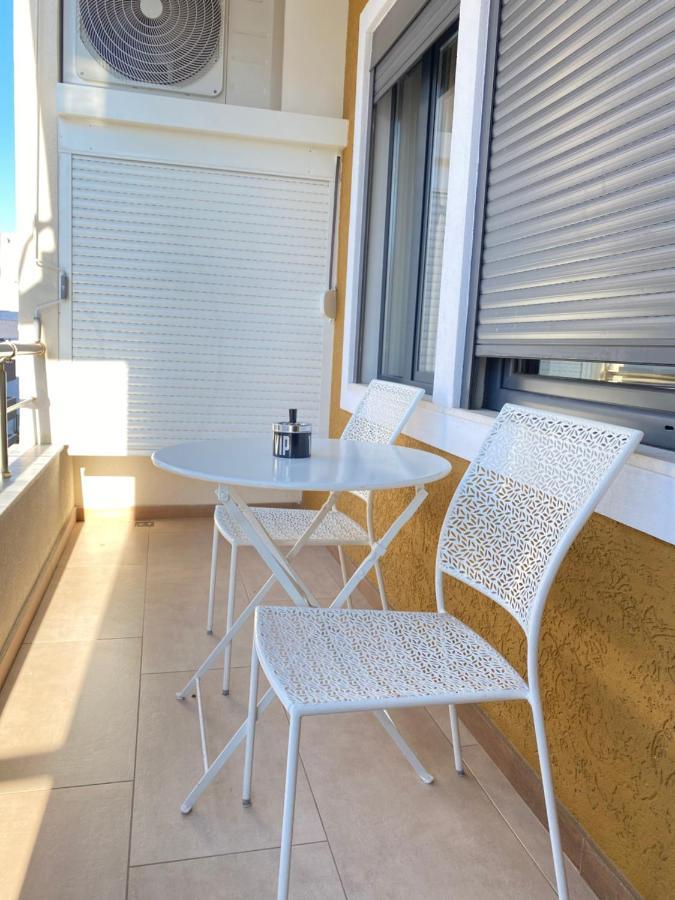 דורס Comfort Apartament, Near The Beach מראה חיצוני תמונה